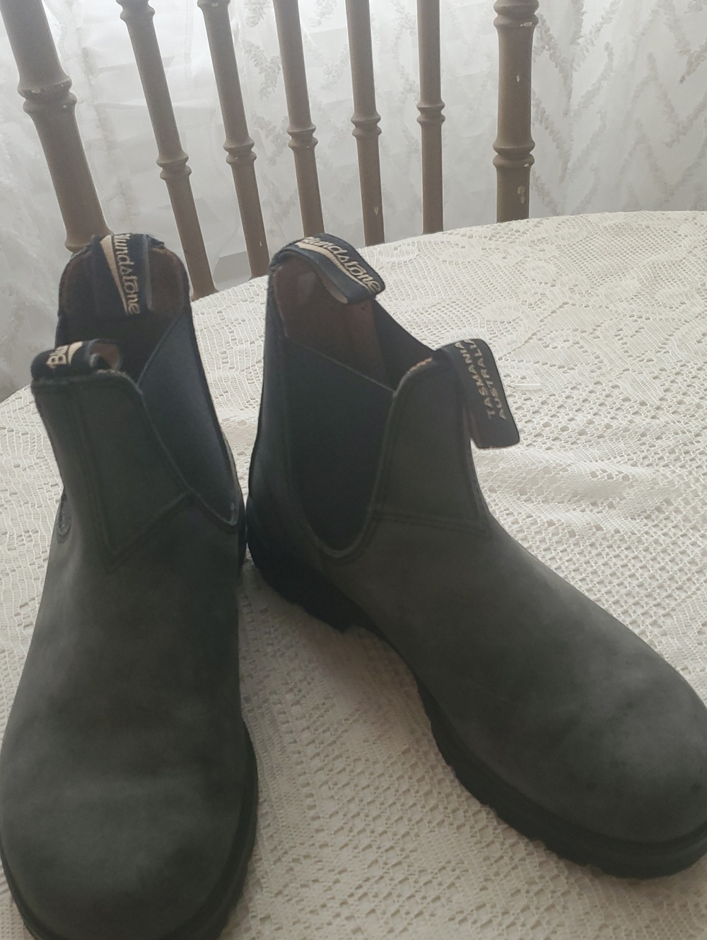 Blundstone Dark Gray Women's Chukka Boots